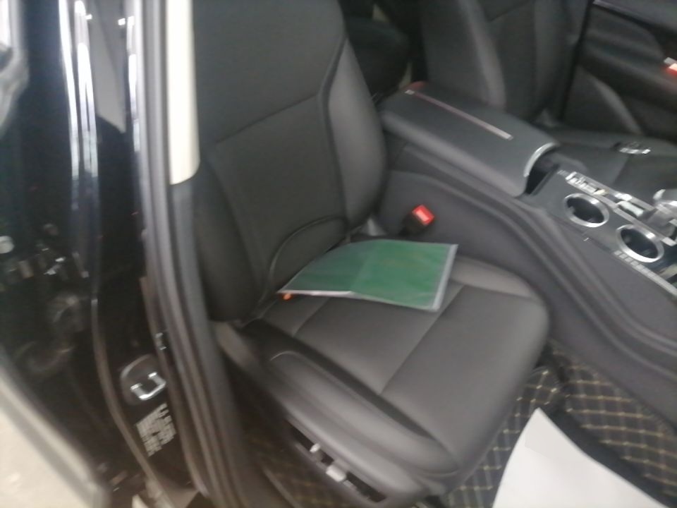 Hongqi HS3 PHEV 2025 Model 117km Jingwei Edition — снимка 19