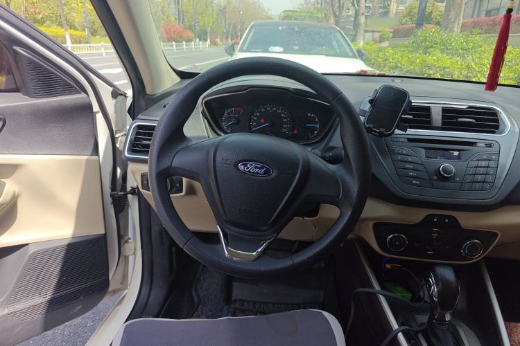 Used Ford Escort 2015 1.5L Automatic Comfort Edition