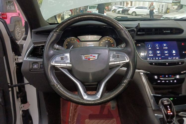 Used Cadillac XT6 2020 28T Six-Seater Fashion Edition
