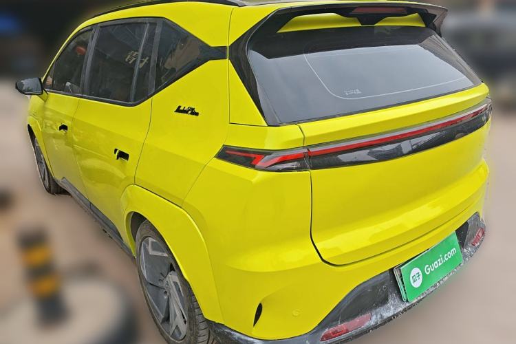 Used Hycan Z03 2022 510 km Range Trendy Cool Version 135 kW 63.98 kWh
