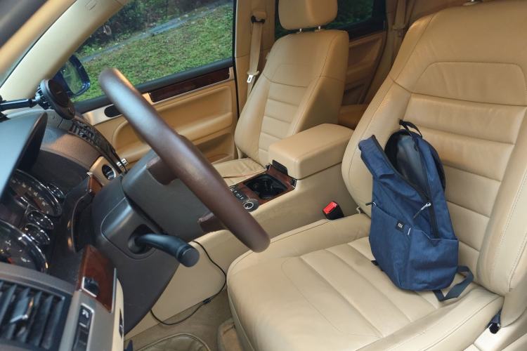 Used Volkswagen Touareg 2009 3.0T Diesel Luxury Version Left Front Seat