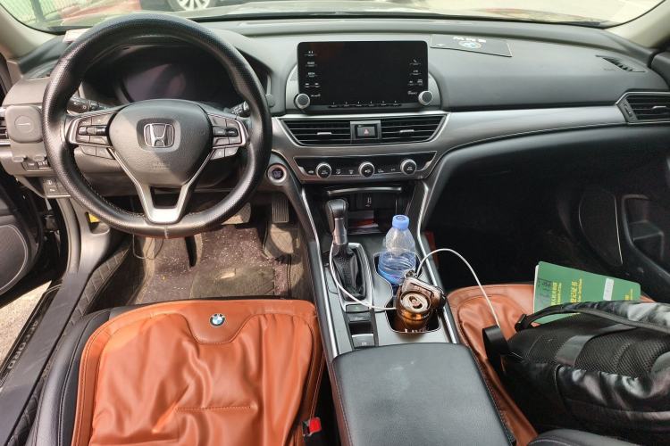 Used Honda Accord 2018 260TURBO Luxury Edition China VI Center Console