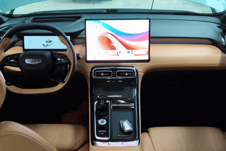 Used Geely Auto FX11 2025 4th Generation 1.5TD DCT Jinxiu Center Console