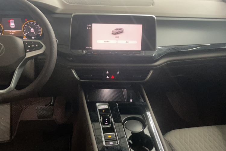 Used Volkswagen Viloran 2022 330TSI Business Edition