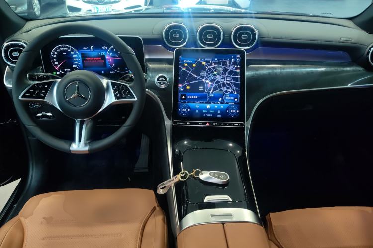 Used Mercedes-Benz GLC 2024 GLC 260 L 4MATIC Dynamic Edition 5-seater