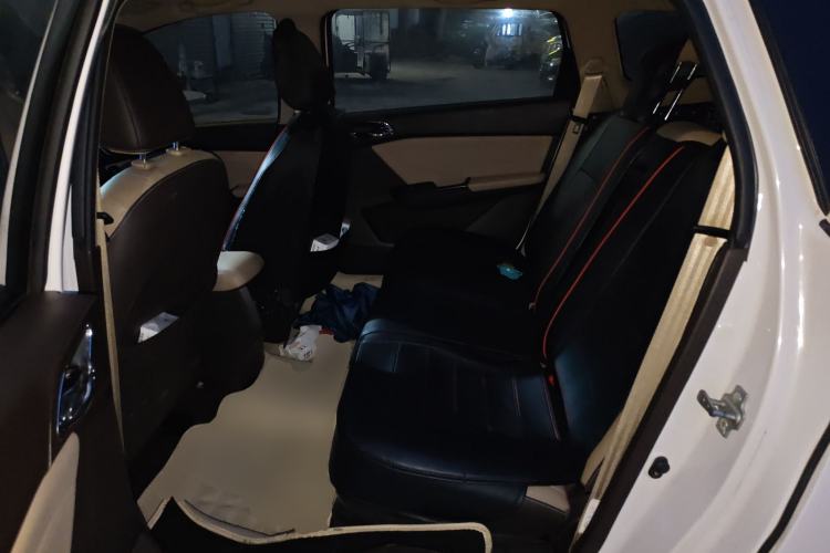 Used Baojun 310W 2017 1.5L Manual Fashion Model China V
