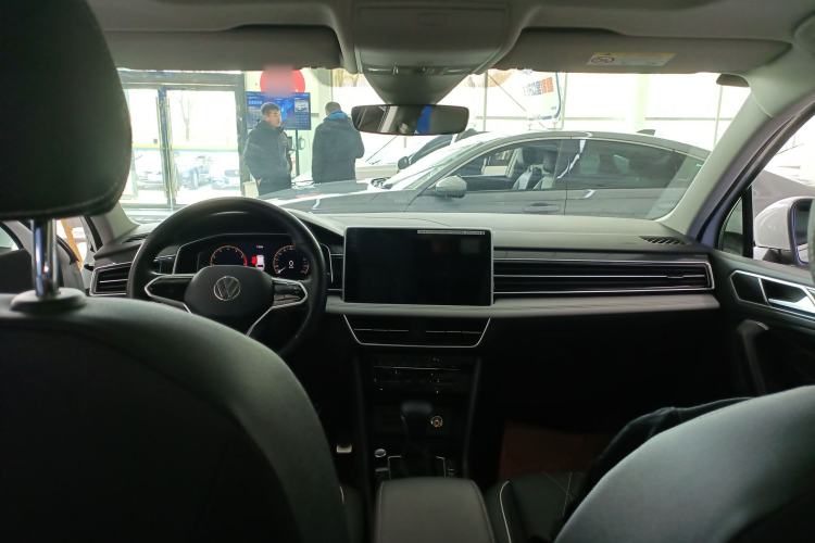 Used Volkswagen Tiguan L 2023 330TSI Automatic Two-Wheel Drive R-Line Enjoyment Edition