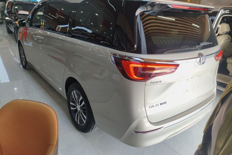 Used Buick GL8 2022 ES Landtrek 653T Luxury Edition