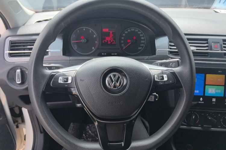 Used Volkswagen Santana 2016 1.6L Manual Comfort Edition Steering Wheel