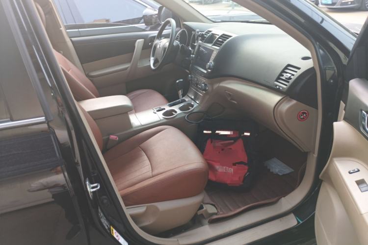 Used Toyota Highlander 2012 2.7L 2WD 5-Seater Elite Edition Right Front Seat