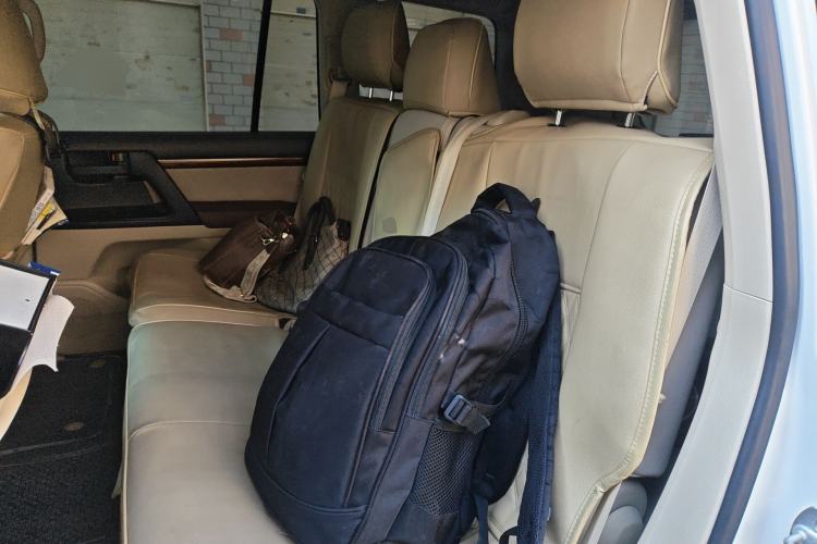 Used Toyota Land Cruiser 