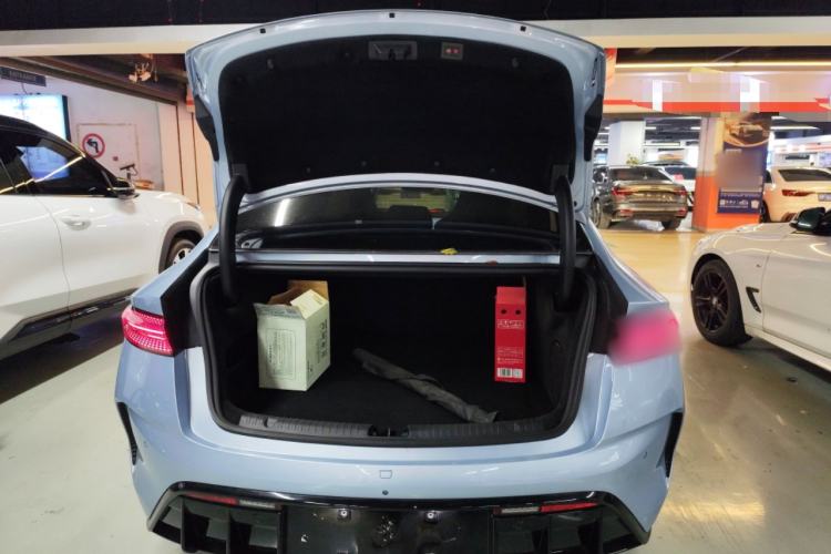 Used BYD Seal 2022 700 km Long-Range Rear-Wheel-Drive Version Trunk