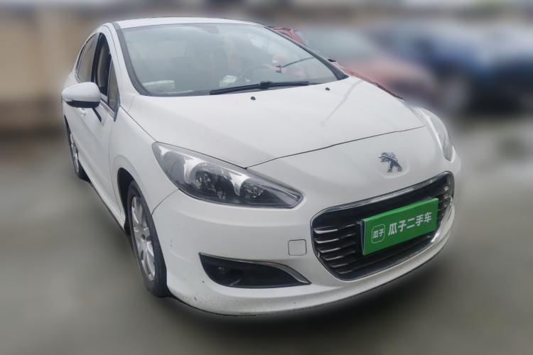 Used Peugeot 308 2013 1.6L Manual YouShang Model Front Right 45 Deg