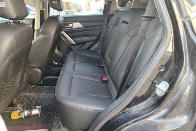 Used Haval H2 2014 1.5T Manual Two-Wheel Drive Elite Edition Left Rear Seat