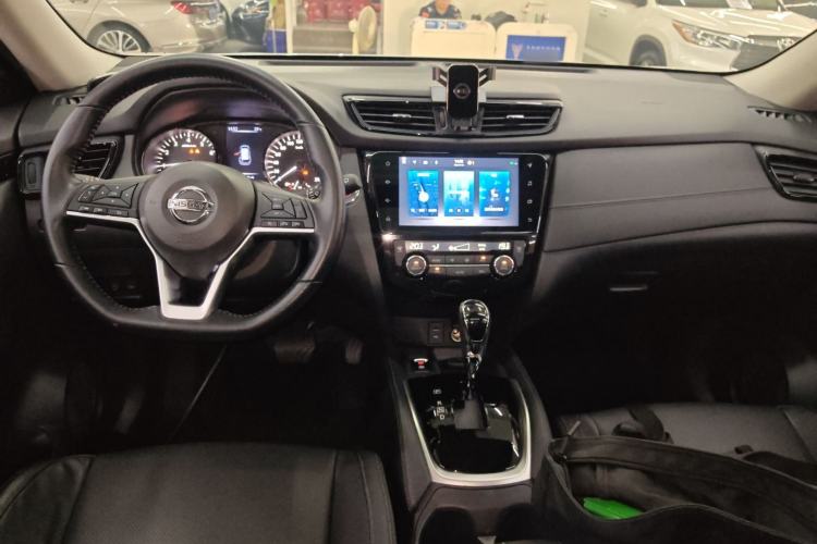 Used Nissan X-Trail 2021 2.0L CVT 2WD XL ITS Comfort Commemorative Edition Center Console