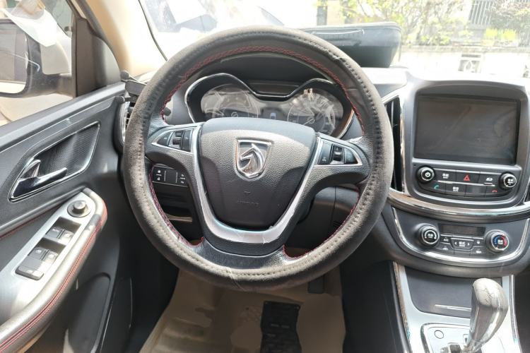 Used Baojun 560 2016 1.8L iAMT Luxury Model
