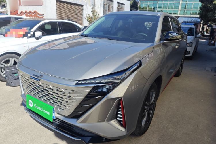 Used Oshan Z6 2022 Blue Whale 1.5T DCT Luxury Model