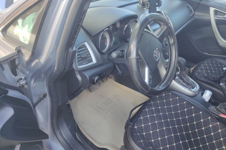 Used Buick GT 2010 XT 1.6T Fashion Sport Edition Driver Seat