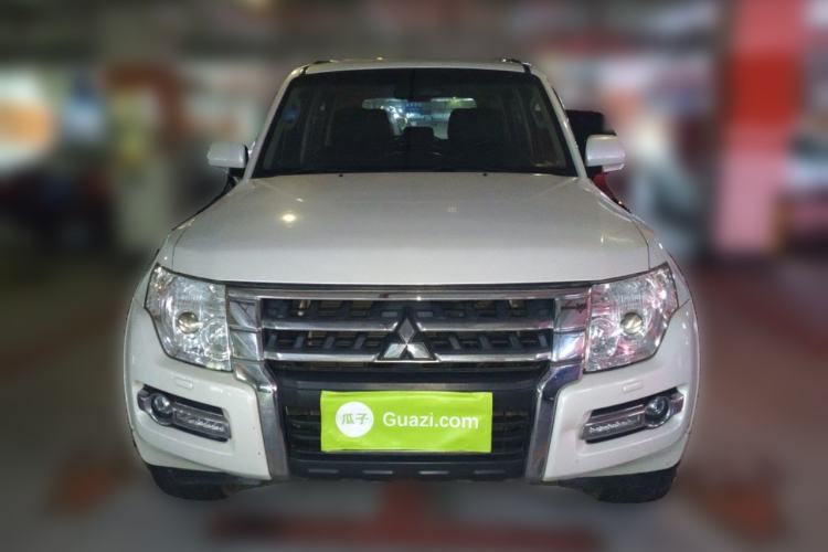 Used Mitsubishi Pajero 2018 3.0L Automatic Standard Edition