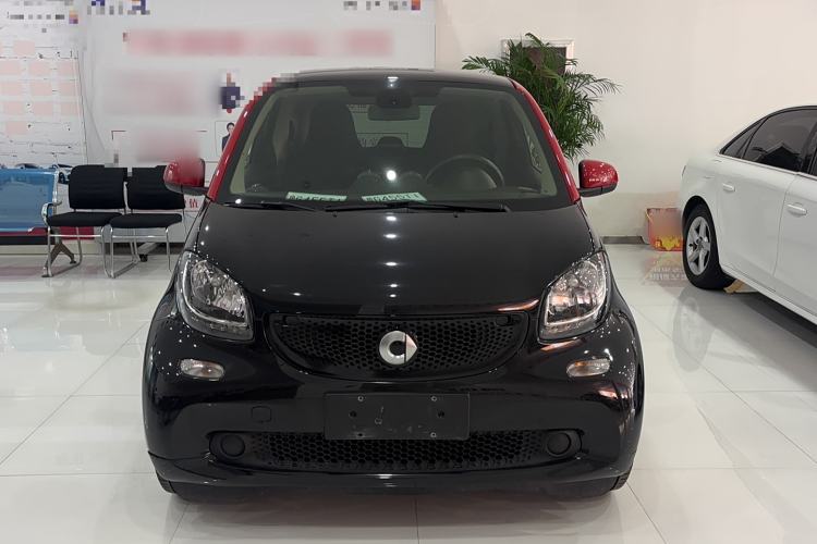 Used smart fortwo 2019 0.9T 66kW Hardtop Engine Version China VI Emission Standard
