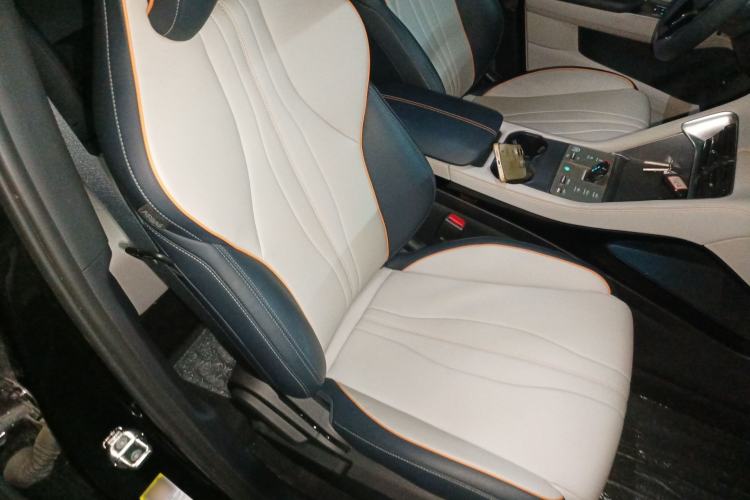 Used BYD Song PLUS New Energy 2024 HONOR Edition DM-i 71km Luxury Model
