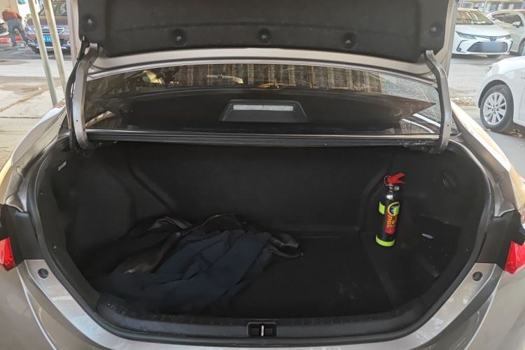 Used Toyota Corolla Hybrid E+ 2019 1.8L E-CVT Luxury Edition
