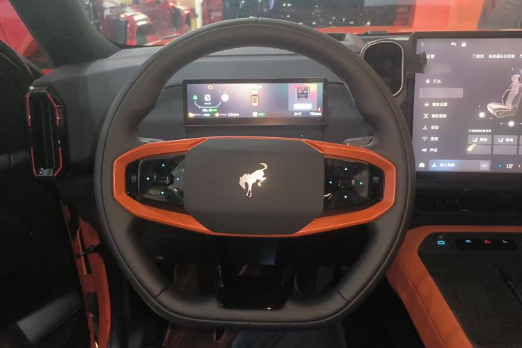 Used Ford Bronco 2026 Model Ink Diamond Range-Extended Steering Wheel