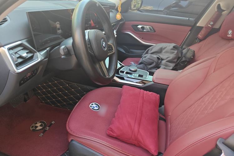 Used BMW i3 2022 eDrive 35 L Left Front Seat