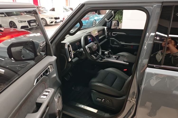 Used JETOUR Traveler 2023 2.0T All-Wheel Drive CrossPRO+
