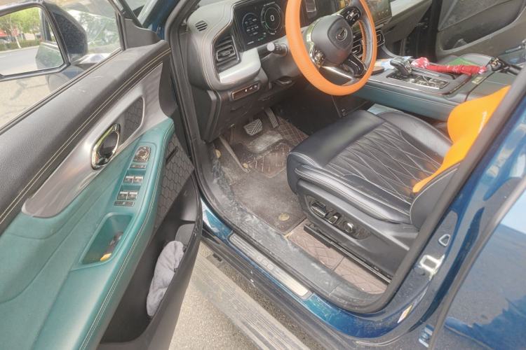 Used GAC Trumpchi GS8 2022 Dual-Engine Series 2.0TM Two-Wheel Drive Prestige Edition (7 Seats)
