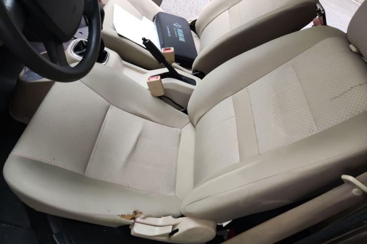 Used CHANGAN KAICHENG Ruixing M80 2014 1.5L Standard Version 4G15S Left Front Seat