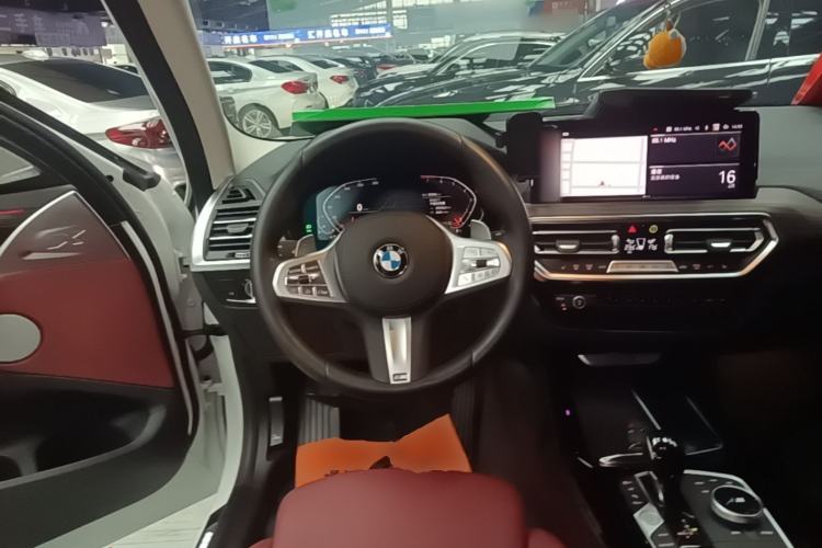 Used BMW X3 2023 xDrive30i Leading Model M Night Edition Package Steering Wheel