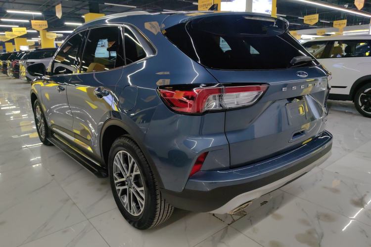 Used Ford Escape 2020 EcoBoost 245 Two-Wheel-Drive Titanium Edition
