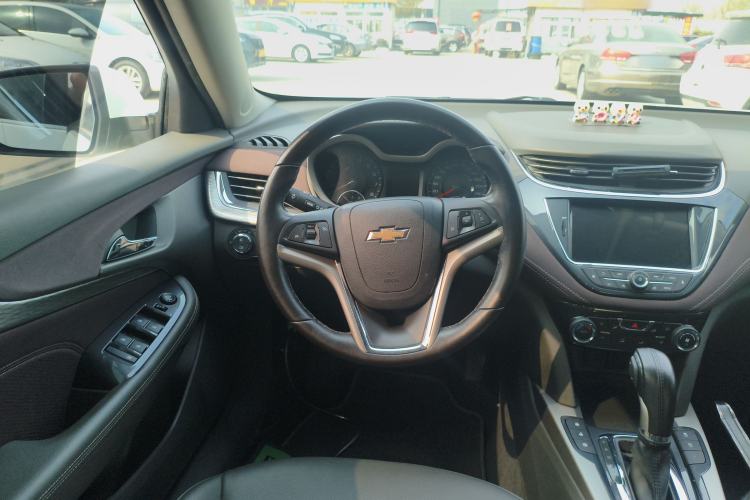 Used Chevrolet Malibu 2017 1.5T Automatic Luxury Edition Steering Wheel