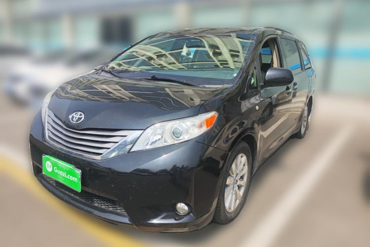 Used Toyota SIENNA 