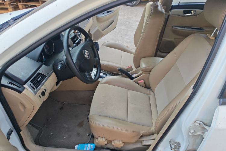 Used Buick Excelle 2013 1.5L Automatic Classic Model
