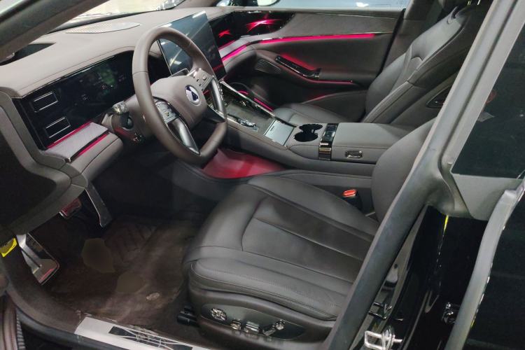 Used Denza Z9 2024 1100 km All-Wheel-Drive Ultra Version