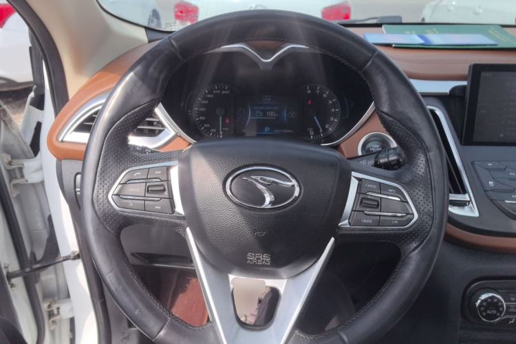 Used Soueast DX7 2015 1.5T Automatic Prestige Model