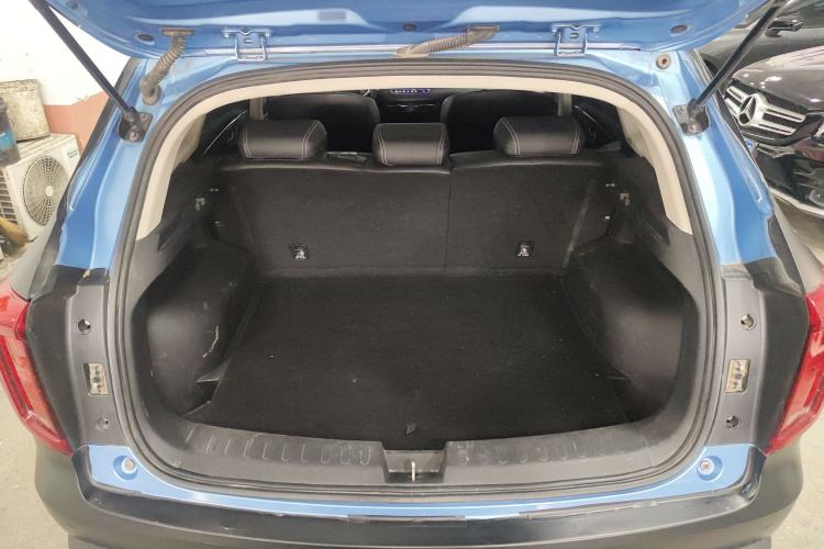 Used Haval JOLION 2021 1.5T Automatic Grand Three-Volume Version Trunk