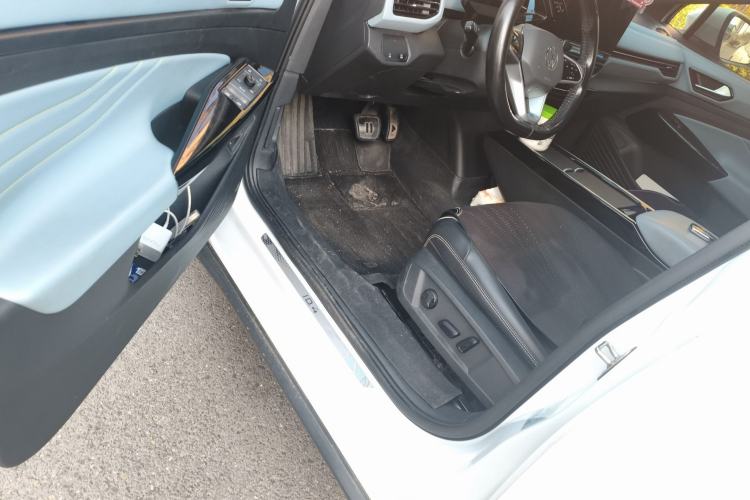 Used Volkswagen ID.4 X 2023 Pure Smart Edition
