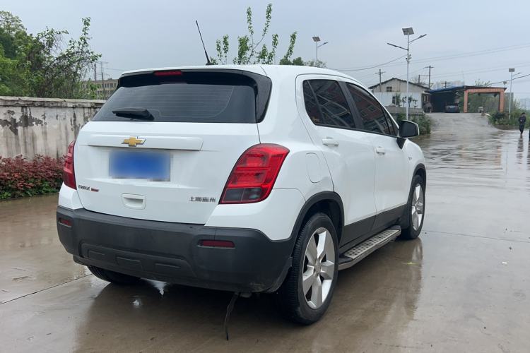 Used Chevrolet Trax 2014 1.4T Manual Two-Wheel Drive Comfort Model Rear Right 45 Deg