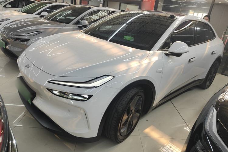 Used ONVO L60 2024 60 kWh Rear-Drive Version