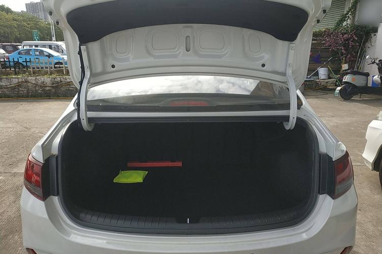 Used Hyundai Celesta 2018 1.6L Automatic GL Enjoyment Edition China VI compliant
