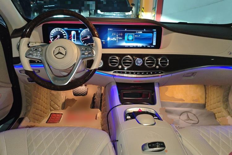 Used Mercedes-Benz Maybach S-Class 2020 S 450 4MATIC Center Console