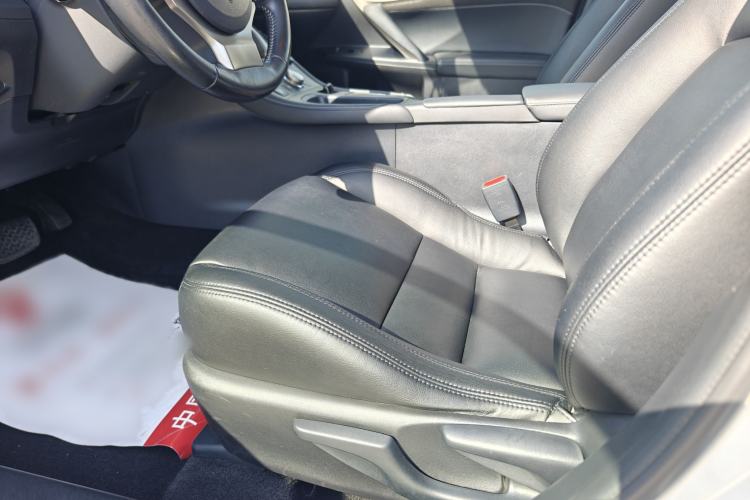 Used Lexus CT 2014 CT200h Elite Edition Monochrome Interior 6