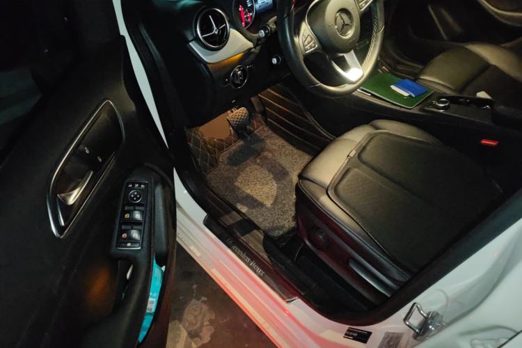 Used Mercedes-Benz B-Class 2019 B 200 Sport Edition Driver Seat