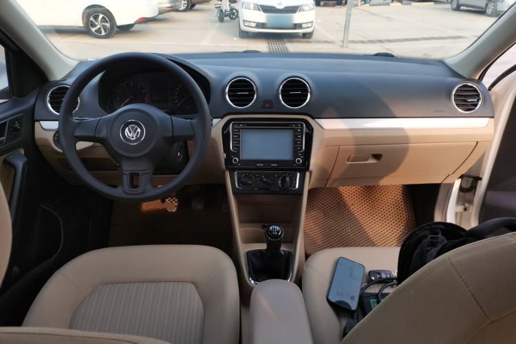 Used Volkswagen Jetta 2015 1.6L Manual Comfort Model
