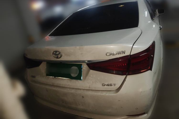 Used Toyota Crown 2015 2.0T Fashion Edition
