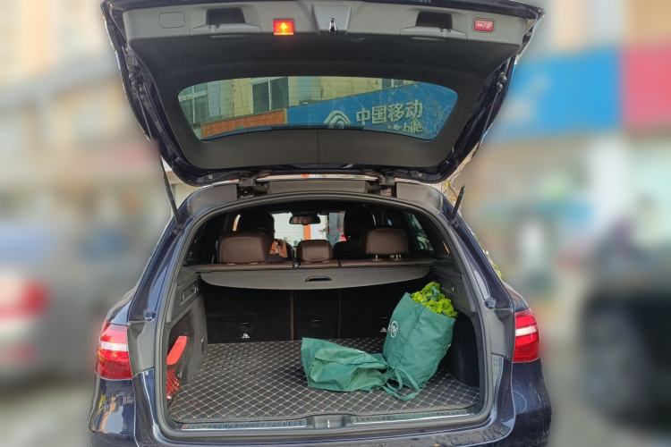 Used Mercedes-Benz GLC 2017 GLC 260 4MATIC Luxury Model