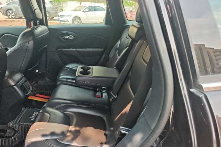 Used Jeep Cherokee 2016 2.4L Leading Edition Left Rear Seat